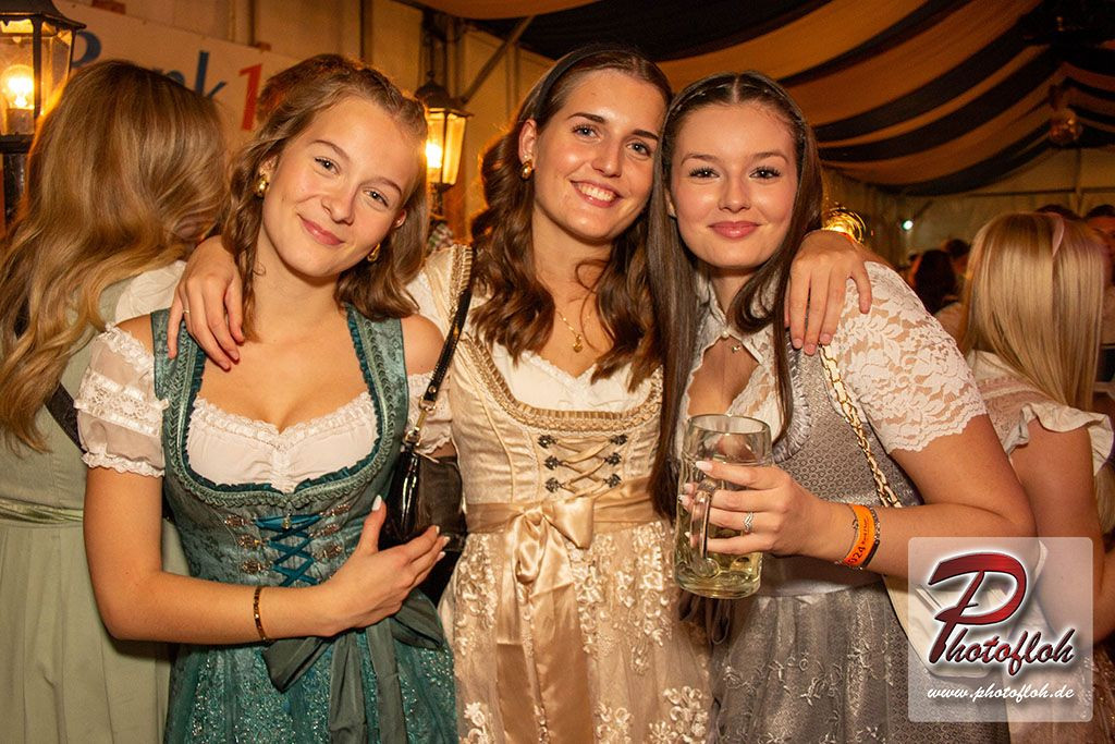 www_PhotoFloh_de_HomburgerWiesn_Krachleder_04_10_2024_067